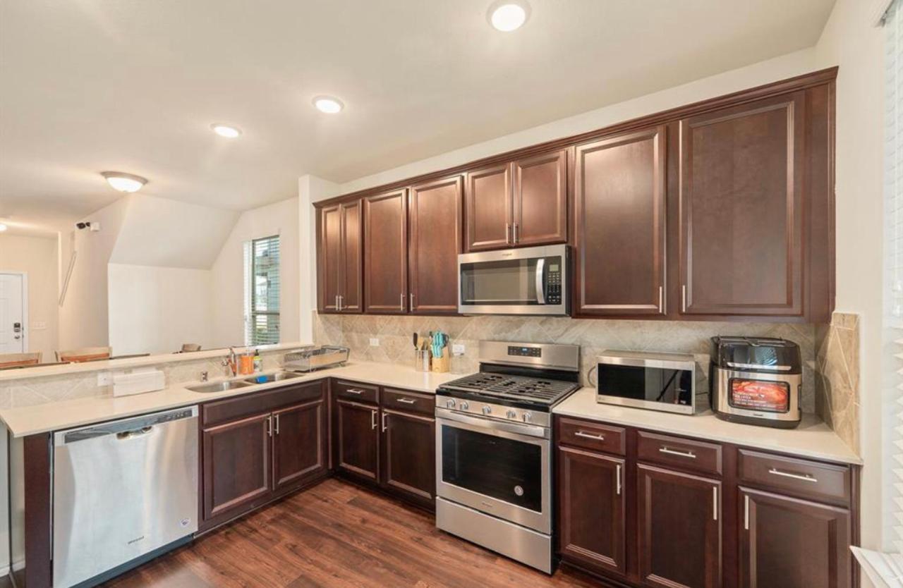 Villa N-E-G House - Near David Wayne Hooks Airport Houston Exterior foto