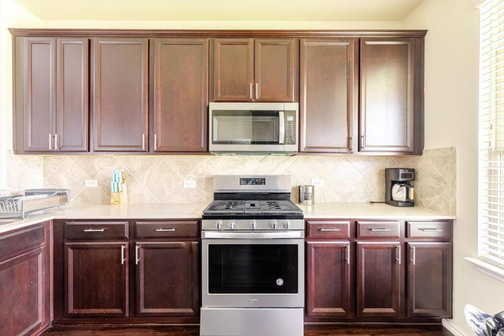 Villa N-E-G House - Near David Wayne Hooks Airport Houston Exterior foto